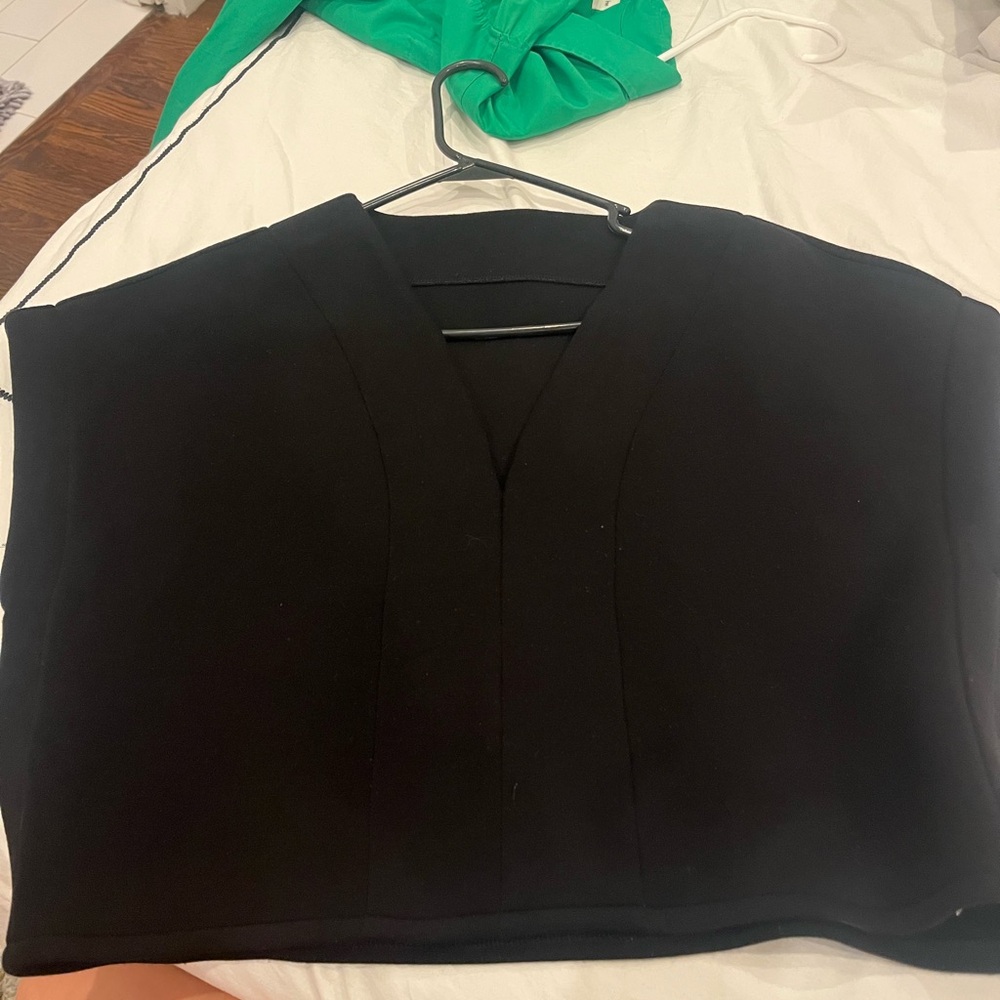 Leze The Label modal top